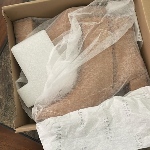 Journee Collection Haylinn Tan Zip up bootie- Tru Comfort Foam Insole- size 8.5 - Picture 8 of 13